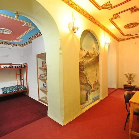 Hotel Himalaya Yoga Катманду Экстерьер фото