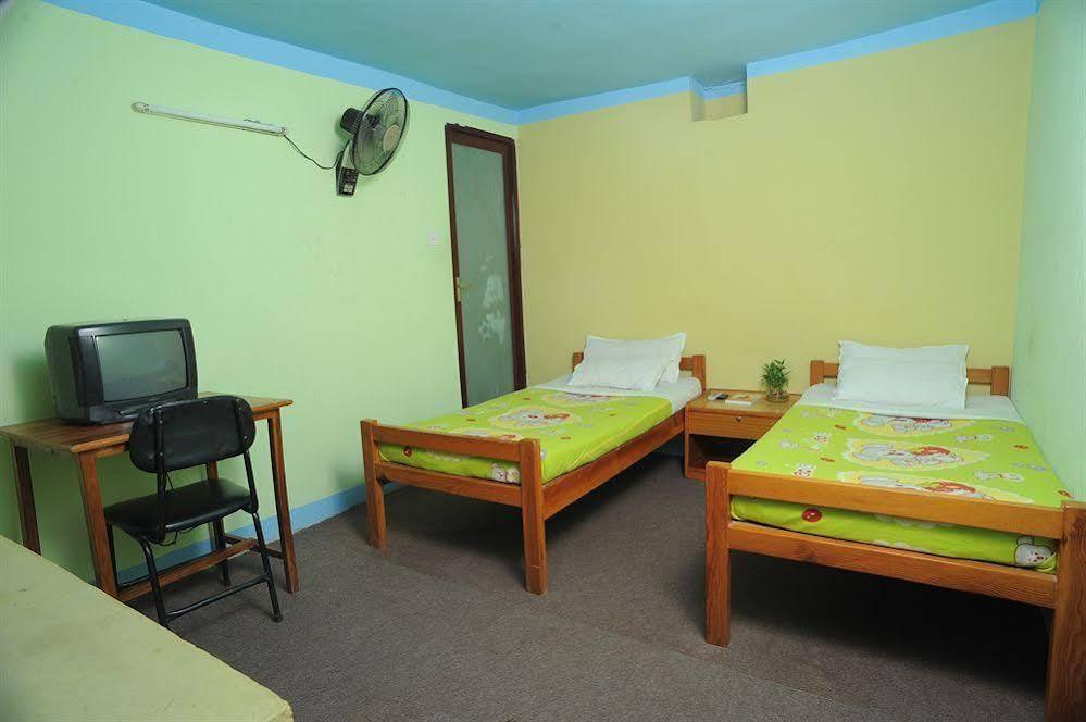 Hotel Himalaya Yoga Катманду Экстерьер фото