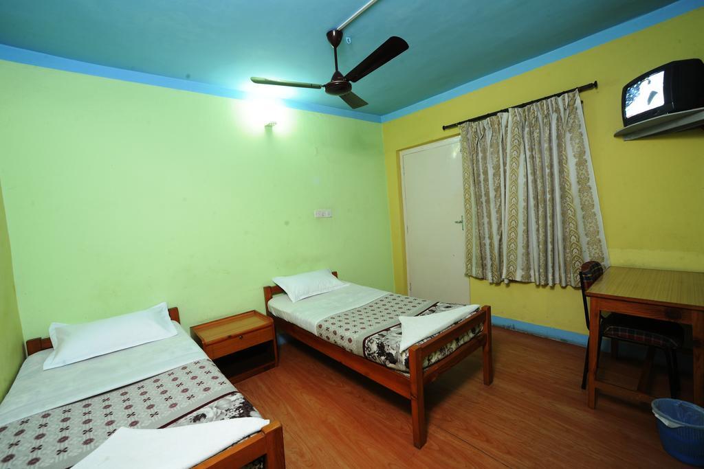 Hotel Himalaya Yoga Катманду Экстерьер фото