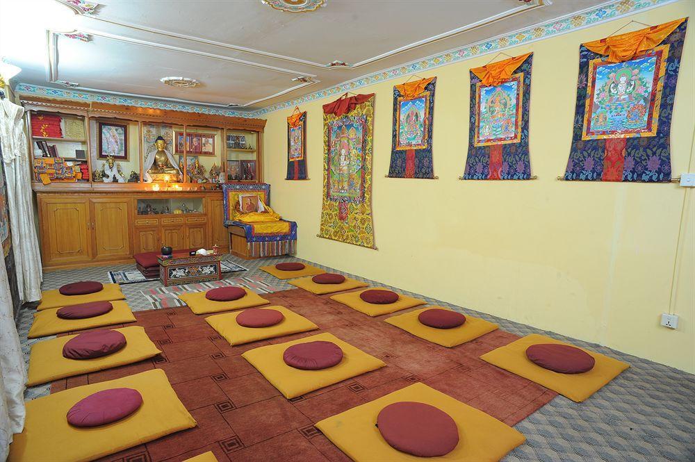 Hotel Himalaya Yoga Катманду Экстерьер фото