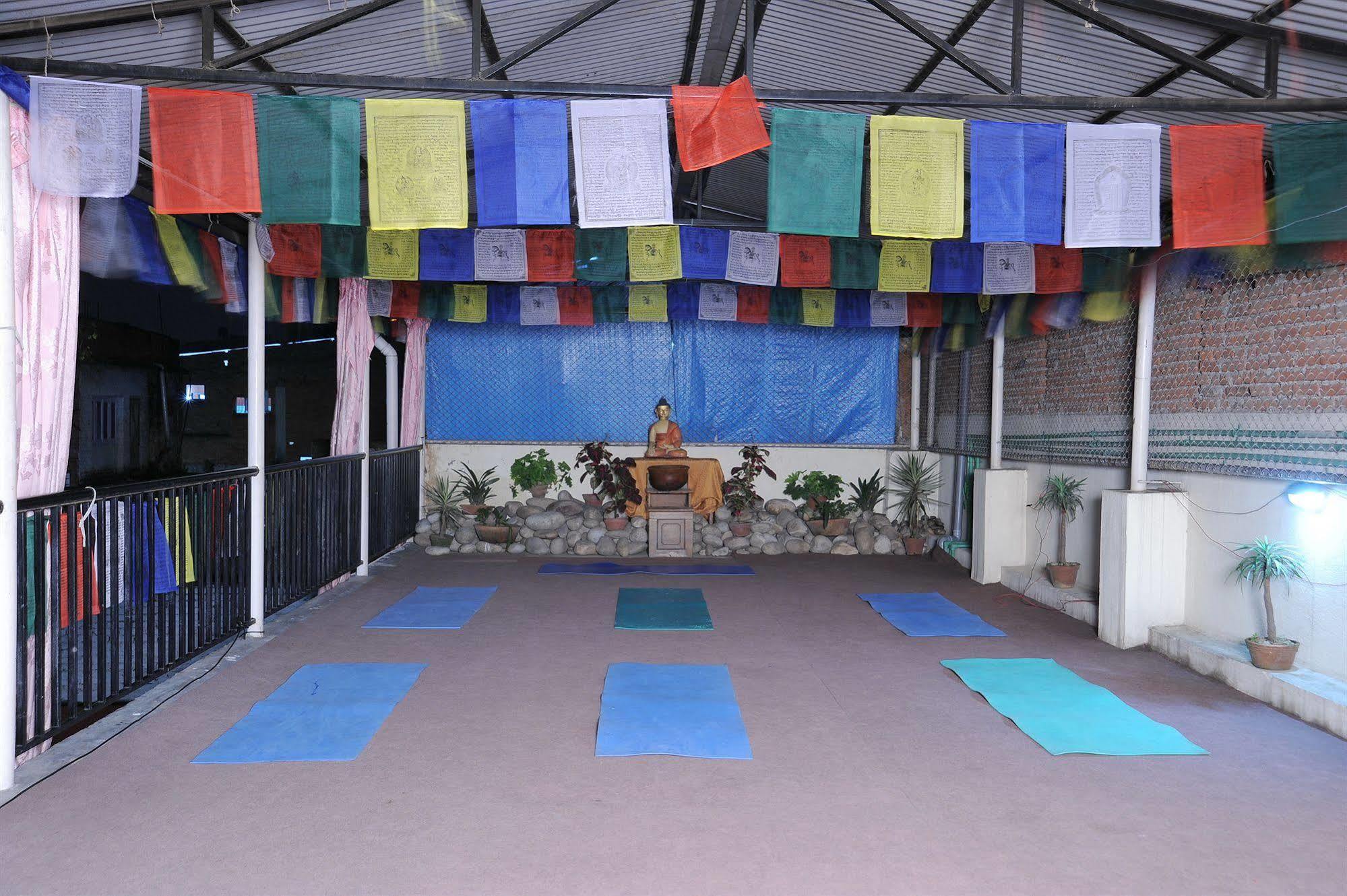 Hotel Himalaya Yoga Катманду Экстерьер фото