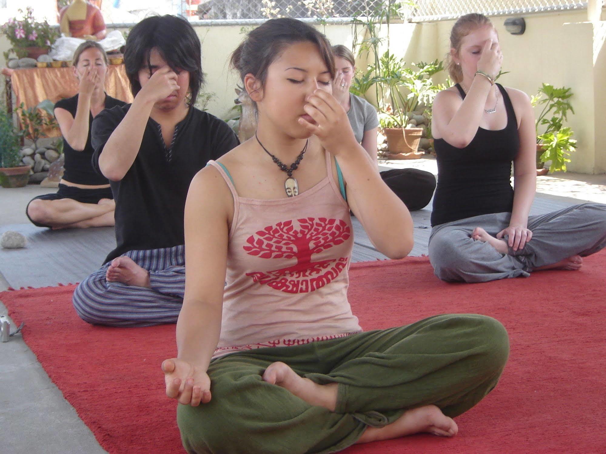 Hotel Himalaya Yoga Катманду Экстерьер фото