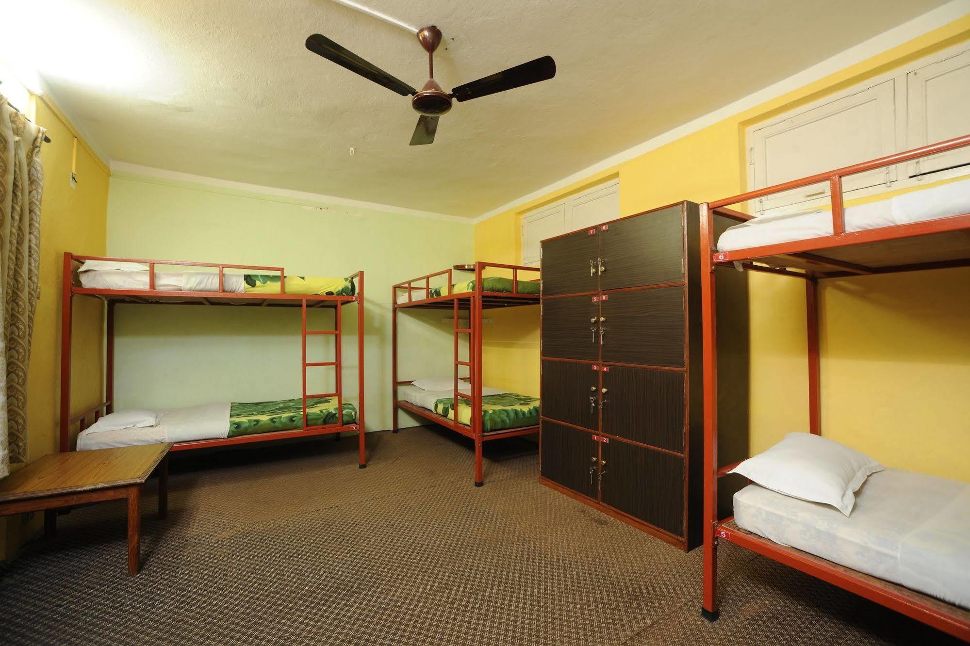 Hotel Himalaya Yoga Катманду Экстерьер фото